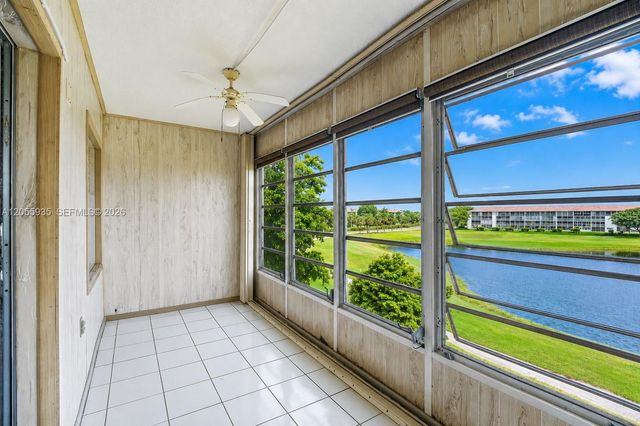13475 SW 9th St 401A, Pembroke Pines, FL 33027