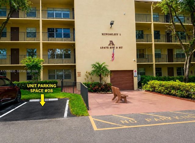 13475 SW 9th St 401A, Pembroke Pines, FL 33027