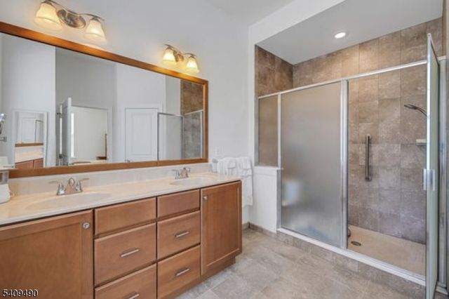 4 Virgil Ln, Mount Olive Twp., NJ 07836