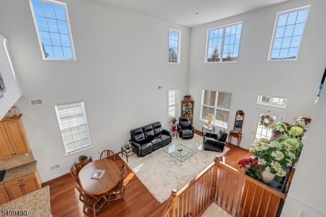 4 Virgil Ln, Mount Olive Twp., NJ 07836