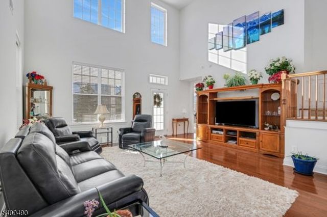 4 Virgil Ln, Mount Olive Twp., NJ 07836