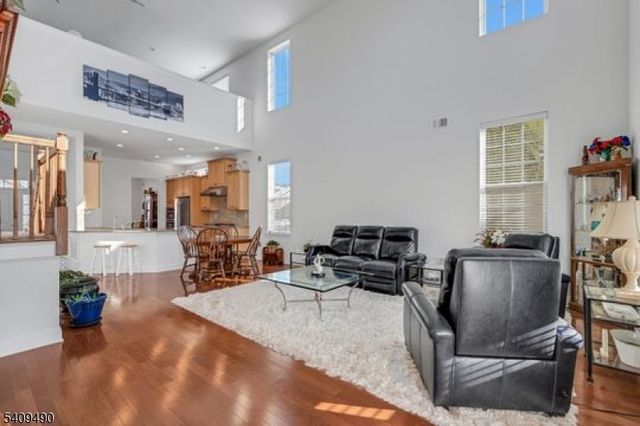 4 Virgil Ln, Mount Olive Twp., NJ 07836