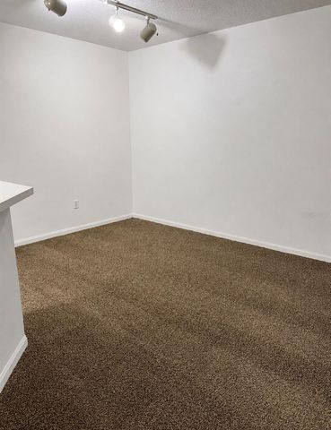 6572 SWISSCO DRIVE 215, Orlando, FL 32822