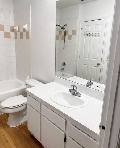 6572 SWISSCO DRIVE 215, Orlando, FL 32822