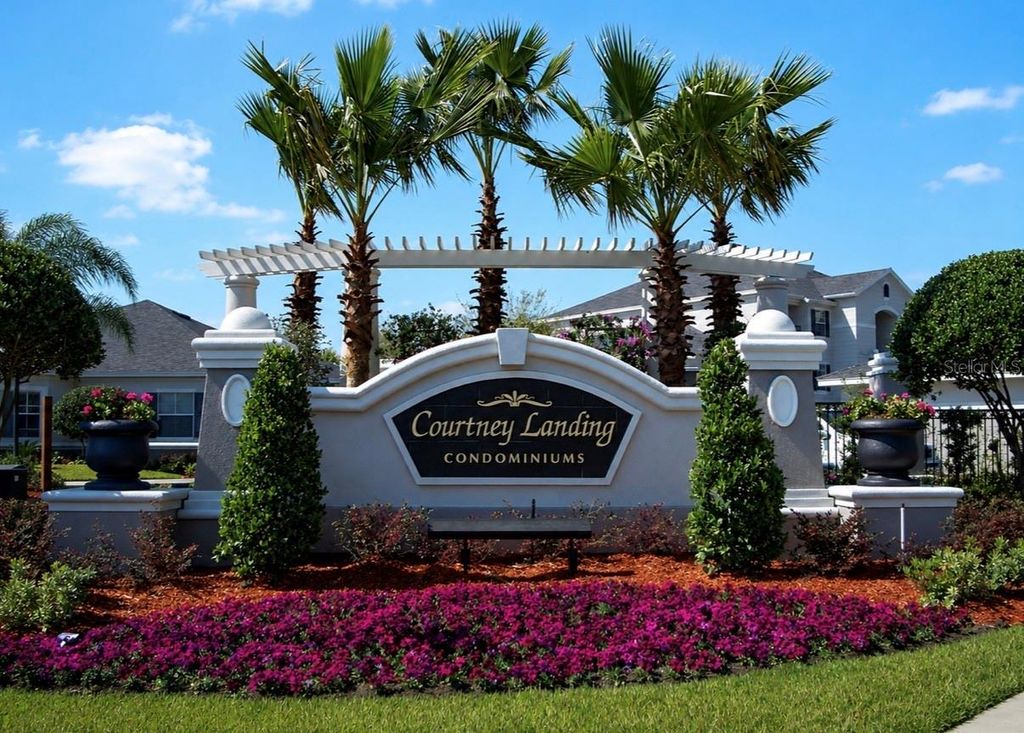 6572 SWISSCO DRIVE 215, Orlando, FL 32822