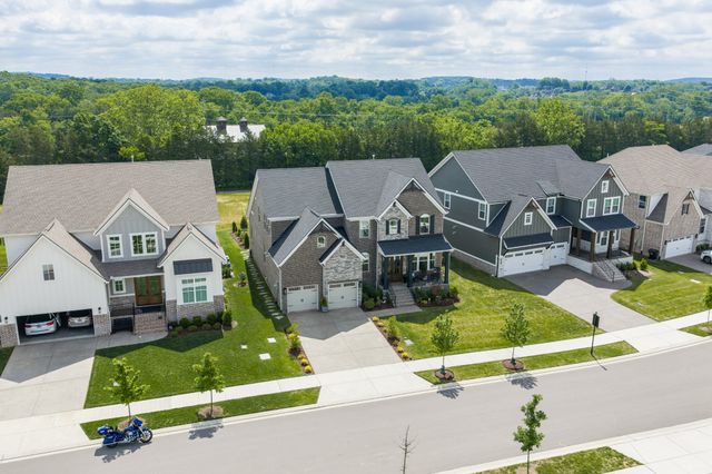5448 Ayana Dr, Arrington, TN 37014