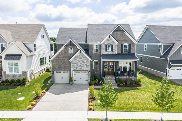 5448 Ayana Dr, Arrington, TN 37014