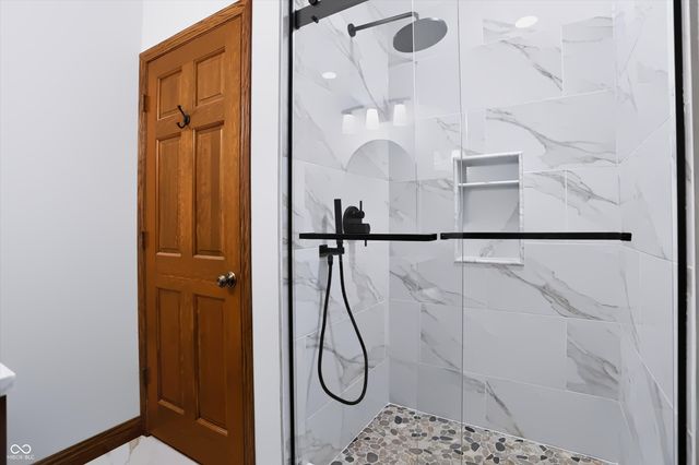 6717 La Tour Circle, Indianapolis, IN 46278