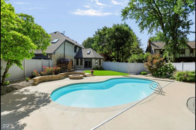 6717 La Tour Circle, Indianapolis, IN 46278