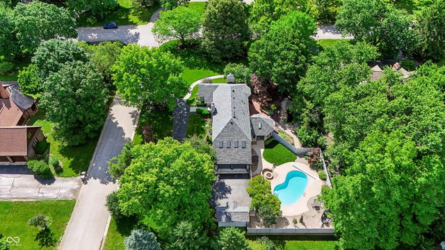 6717 La Tour Circle, Indianapolis, IN 46278