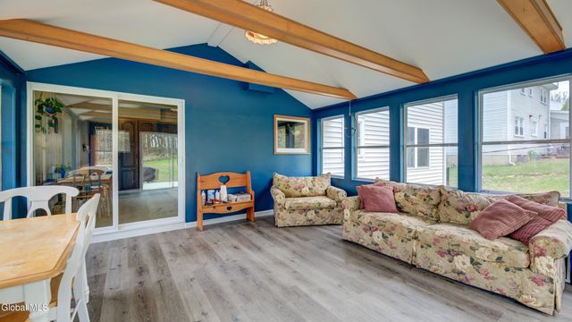 8 Pinewood Drive, Glenville, NY 12302