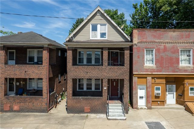 217-219 5th St, Wilmerding, PA 15148
