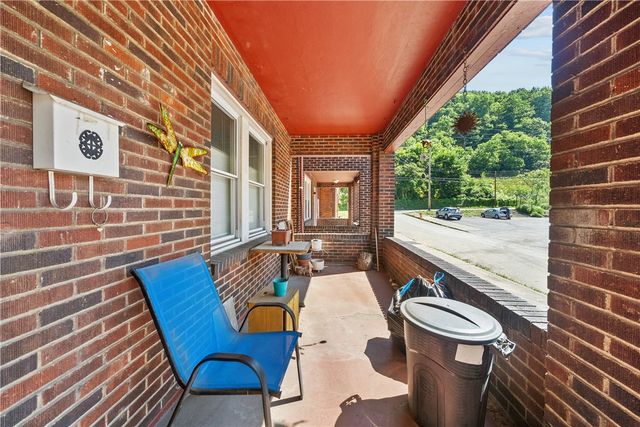 217-219 5th St, Wilmerding, PA 15148