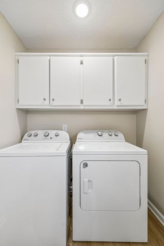 2901 Meadowhill Dr, Murfreesboro, TN 37130