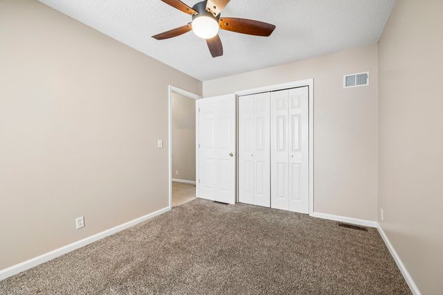 2901 Meadowhill Dr, Murfreesboro, TN 37130