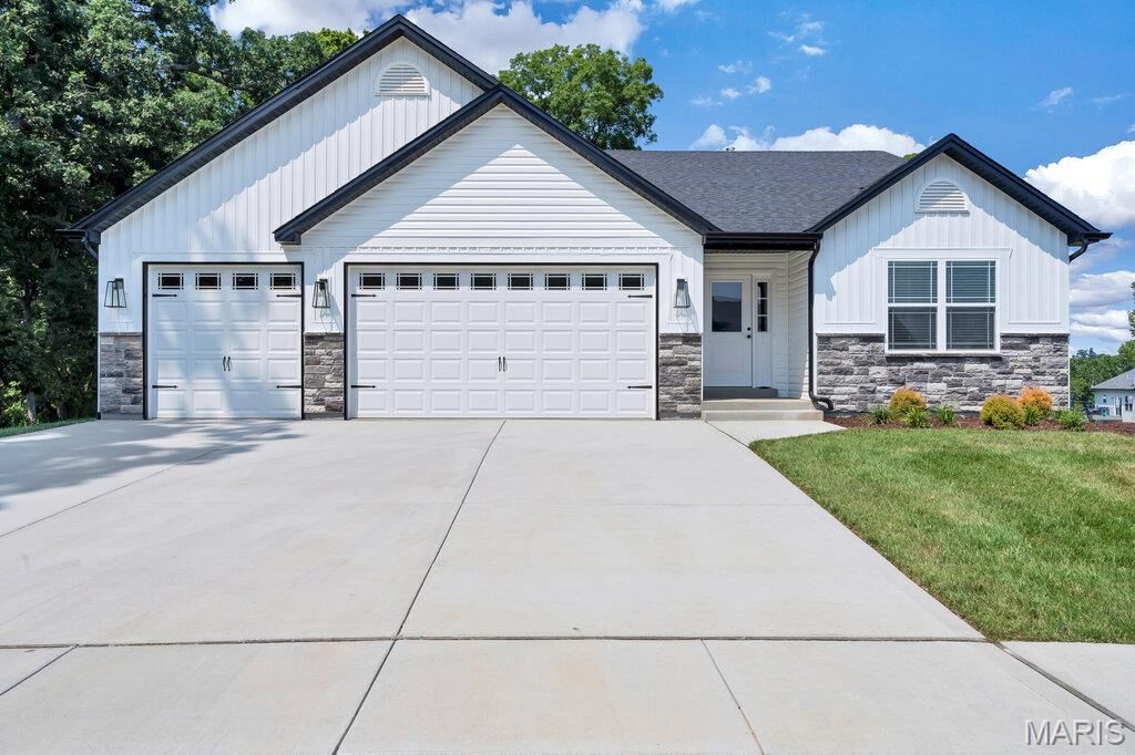 106 timber wind Drive, Wentzville, MO 63385