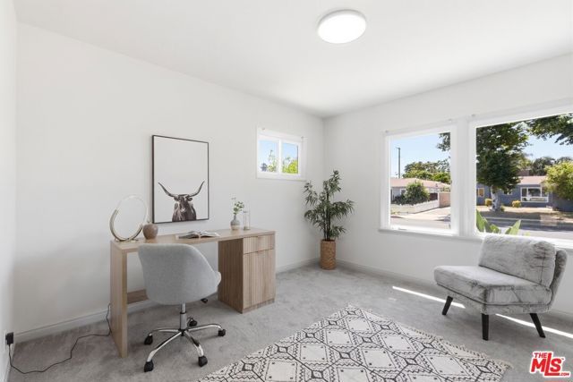 7444 Oak Park Avenue, Van Nuys (los Angeles), CA 91406