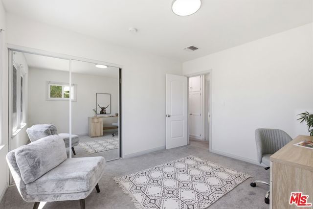 7444 Oak Park Avenue, Van Nuys (los Angeles), CA 91406