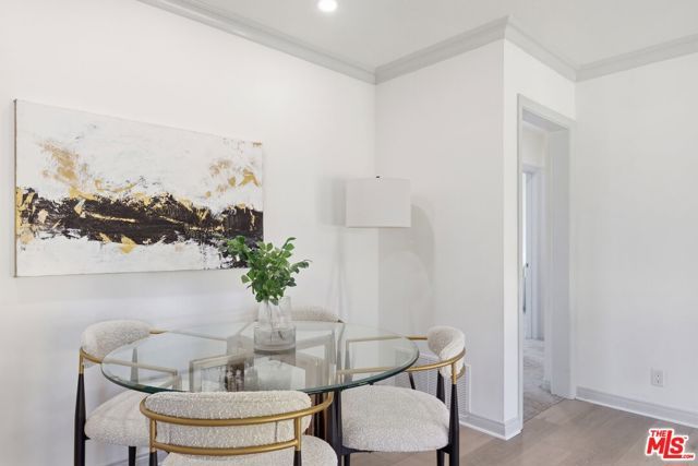7444 Oak Park Avenue, Van Nuys (los Angeles), CA 91406