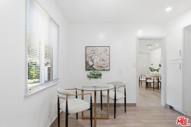 7444 Oak Park Avenue, Van Nuys (los Angeles), CA 91406