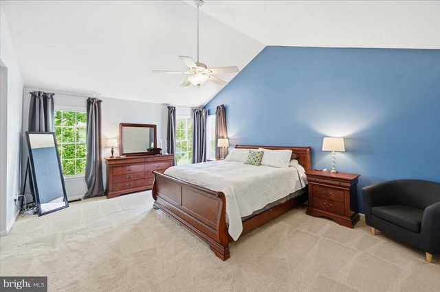 42631 HARRIS, Chantilly, VA 20152