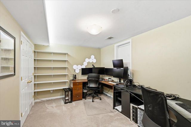 42631 HARRIS, Chantilly, VA 20152