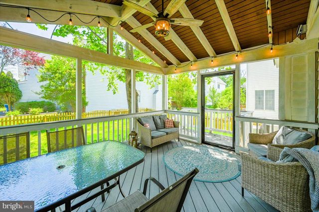 42631 HARRIS, Chantilly, VA 20152