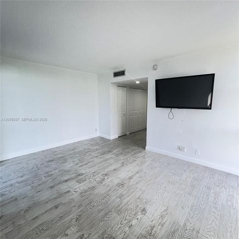 20379 W Country Club Dr 433, Aventura, FL 33180