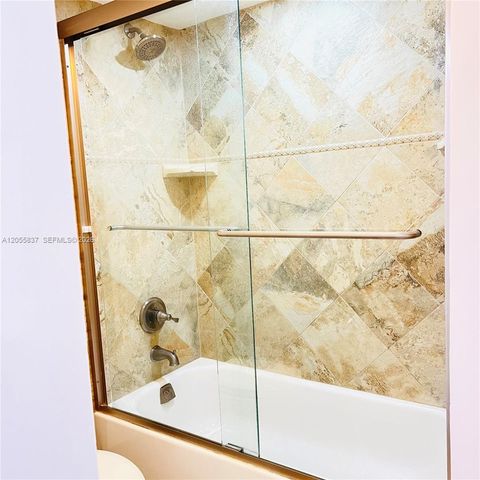 20379 W Country Club Dr 433, Aventura, FL 33180