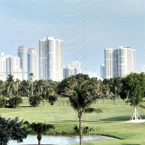20379 W Country Club Dr 433, Aventura, FL 33180