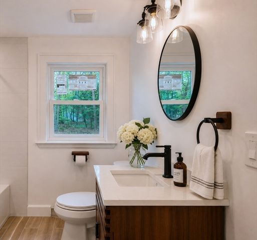 9 Bridge St, Medfield, MA 02052