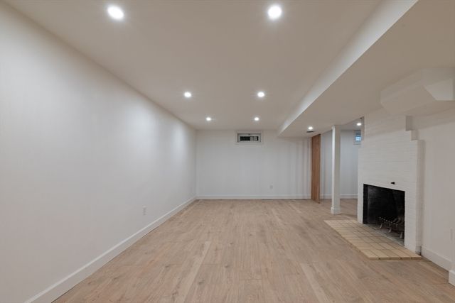 9 Bridge St, Medfield, MA 02052