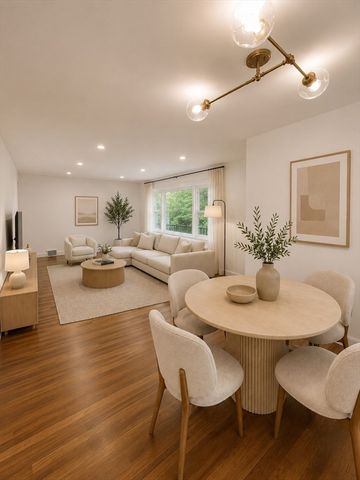 9 Bridge St, Medfield, MA 02052