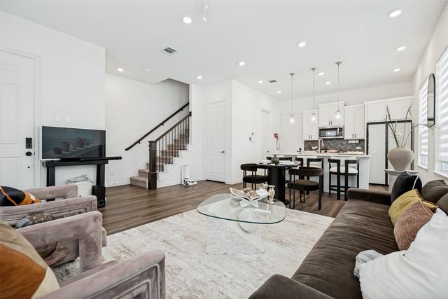 7536 Laburnam Road, Dallas, TX 75228