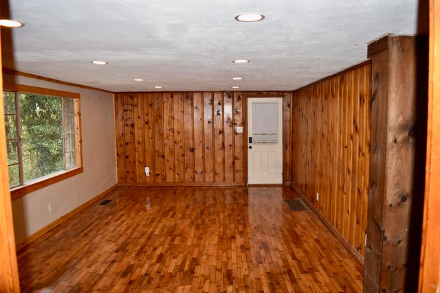 9953 Dayton Pike, Soddy Daisy, TN 37379