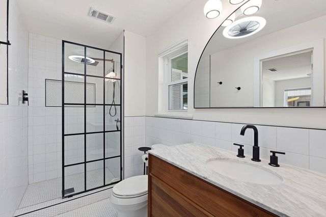 1307 Aspen ST, Lockhart, TX 78644