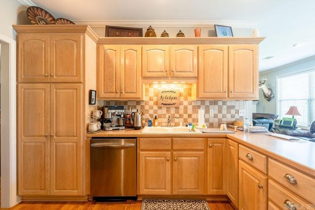 100 Holloway Cv, Heber Springs, AR 72543