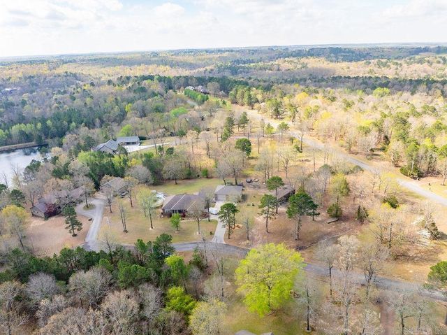 100 Holloway Cv, Heber Springs, AR 72543
