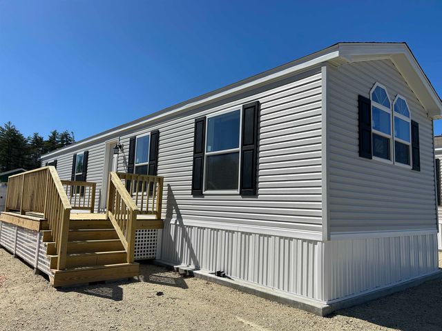 5 Bears Way, Somersworth, NH 03878