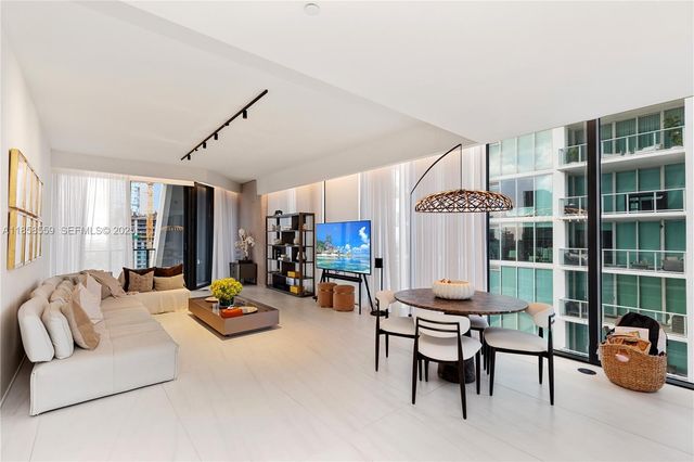 1000 Biscayne Boulevard 3502, Miami, FL 33132