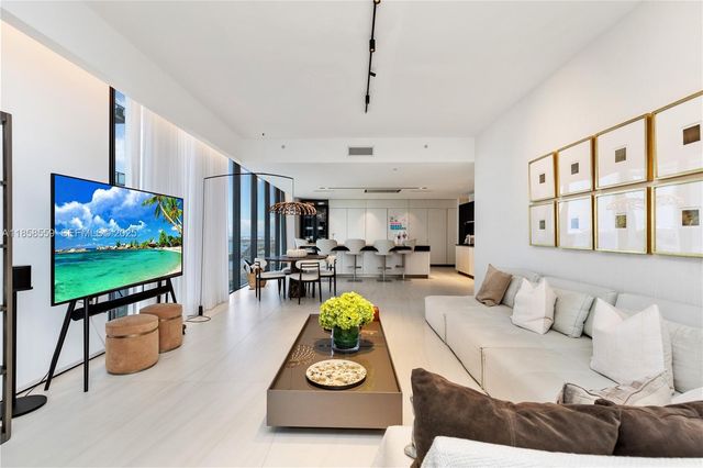 1000 Biscayne Boulevard 3502, Miami, FL 33132
