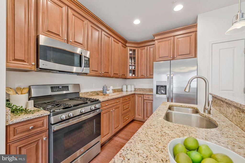 Image 11 of property listing at 32 BOUCHER PL, Annapolis, MD 21403