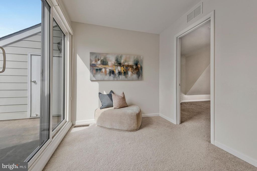 Image 31 of property listing at 32 BOUCHER PL, Annapolis, MD 21403