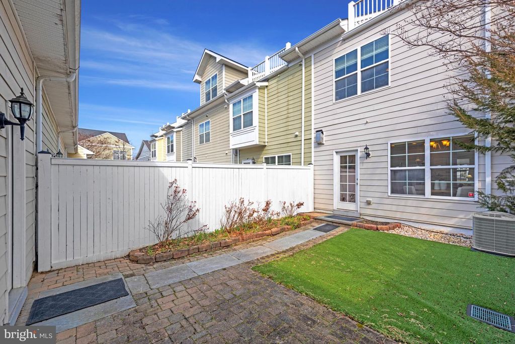 Image 38 of property listing at 32 BOUCHER PL, Annapolis, MD 21403