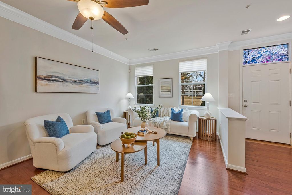 Image 5 of property listing at 32 BOUCHER PL, Annapolis, MD 21403