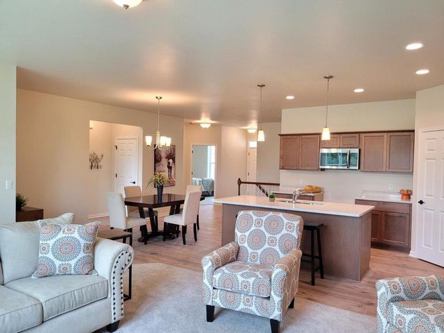 303 Deer Meadow DRIVE, Fredonia, WI 53021