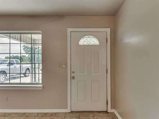 216 W Seward Road, Guthrie, OK 73044