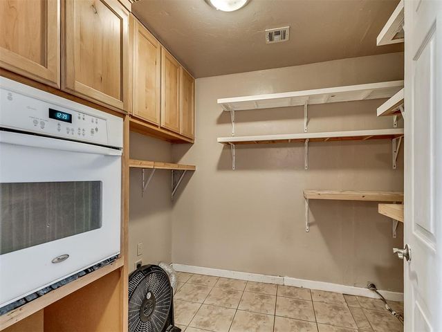216 W Seward Road, Guthrie, OK 73044