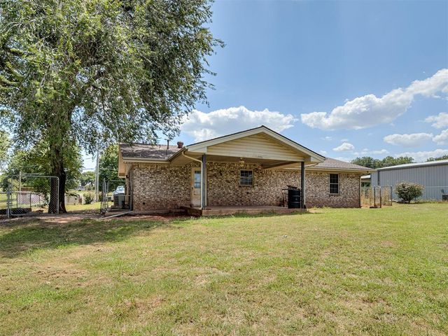 216 W Seward Road, Guthrie, OK 73044