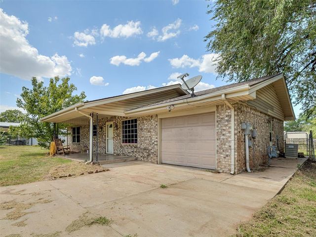 216 W Seward Road, Guthrie, OK 73044